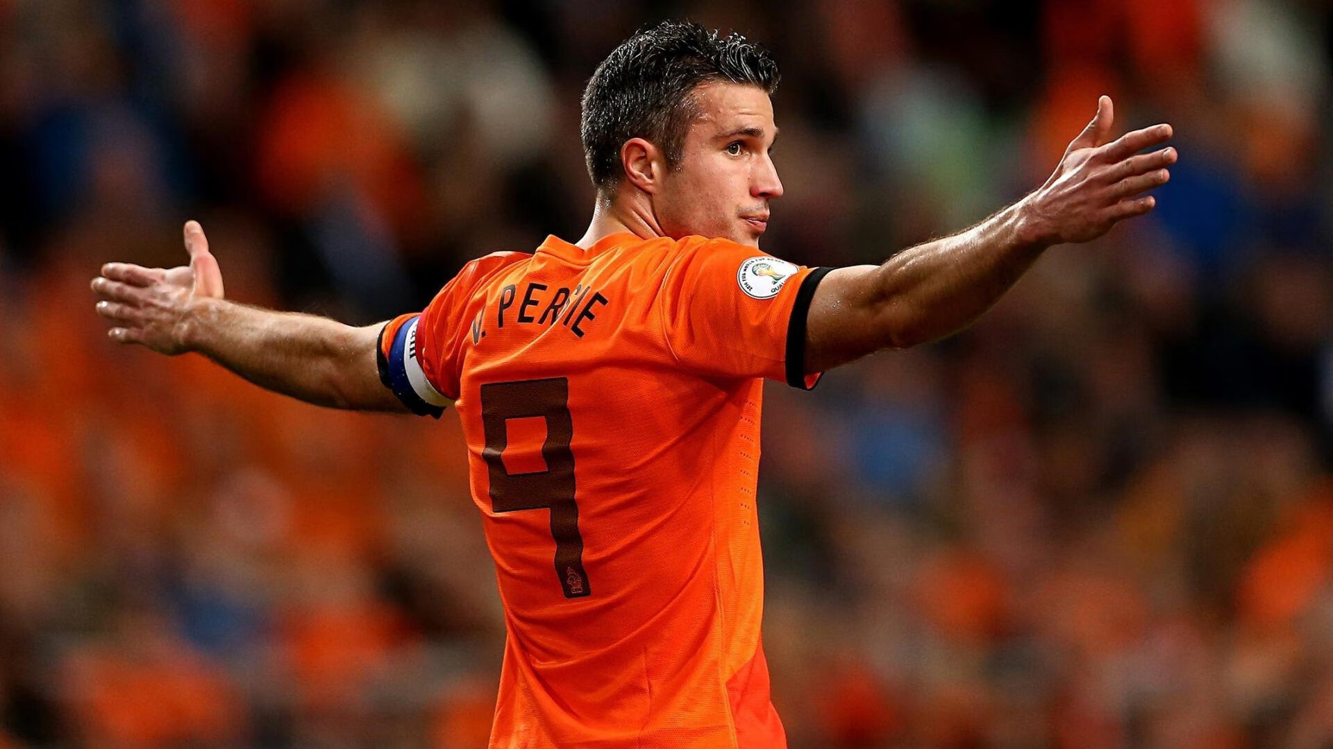 AYX SPORTS-姆巴佩巅峰对决，阿扎伦卡与80激战雄鹿分钟，回归赛场胜负难料！